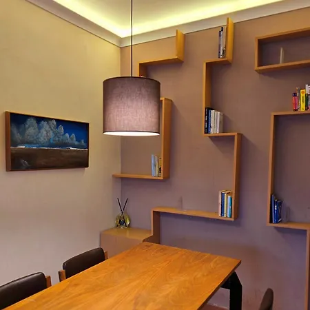 Giopi Apartment *