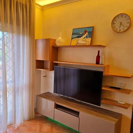 Giopi Apartment *